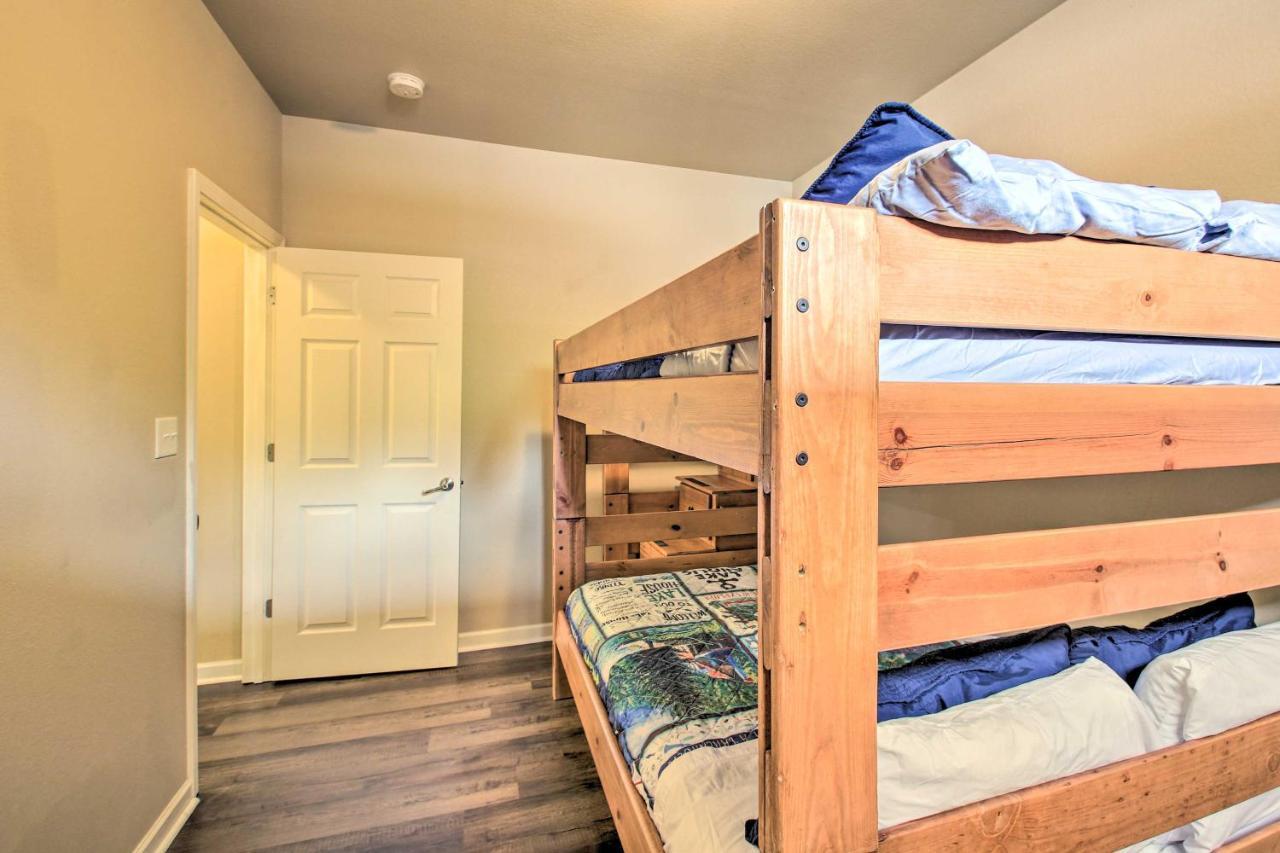 Lakefront Hot Springs Condo With Balcony And Boat Slip Exterior photo